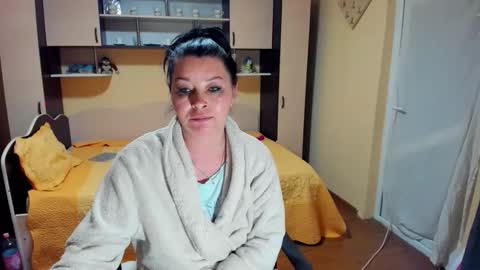 Soffy online show from 04-08-26, 04:45