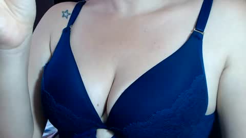Snapshot of sofi995971 chatting on 06-21-26, 06:54 Sofa Castellanos online show from 06-21-26, 06:54