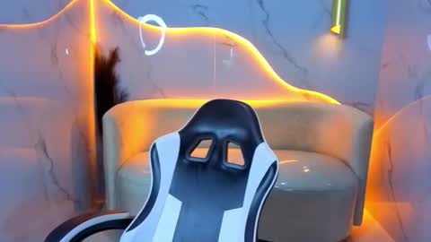 Online 800 to 1400 online show from 01-07-26, 01:02