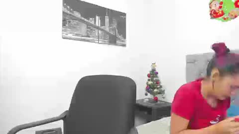 SOFI AND SANTY online show from 01-06-26, 12:58