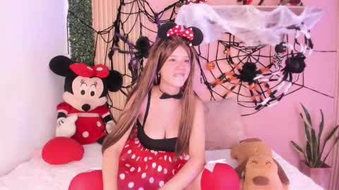 Snapshot of sofi_cuttie chatting on 10-27-25, 08:02 sofi_cuttie online show from 10-27-25, 08:02