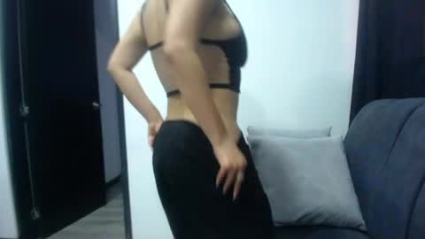 Snapshot of sofi_hot_4m chatting on 05-01-26, 03:16 Sofi online show from 05-01-26, 03:16
