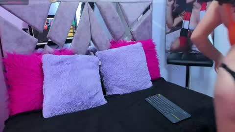 Snapshot of sofi_noa chatting on 02-06-25, 11:21 Sofi Noa online show from 02-06-25, 11:21