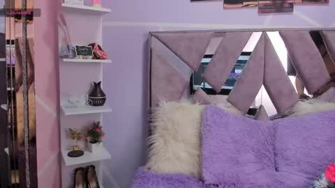 Snapshot of sofi_noa chatting on 02-20-25, 11:20 Sofi Noa online show from 02-20-25, 11:20