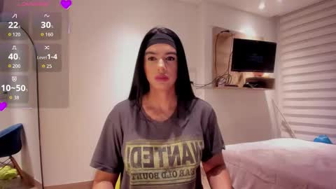 Snapshot of sofi_saenzz chatting on 02-17-26, 01:57 Sofi Saenzz online show from 02-17-26, 01:57