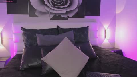 sofi_sp online show from 10-15-25, 11:32