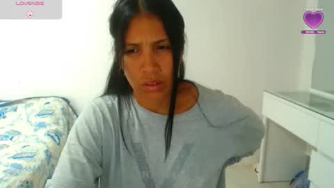 sofia vene  online show from 11-17-25, 11:38