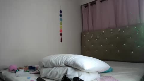 sofia8428 online show from 11-03-25, 01:51