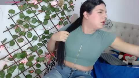 Snapshot of sofia_cummings chatting on 05-17-26, 06:04 sofia online show from 05-17-26, 06:04