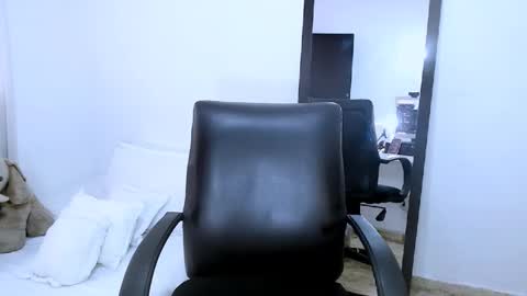 sofia Ill be back on Tuesday June 4.  online show from 12-27-24, 02:12