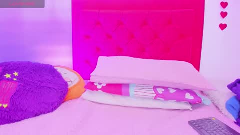 SOFIA online show from 02-15-25, 07:27