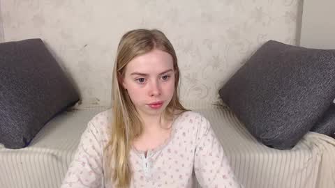 Sofia here online show from 04-02-26, 11:46