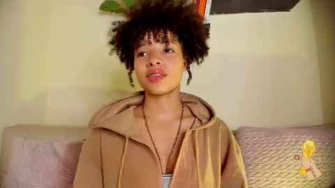 S O F I A  online show from 06-19-26, 09:40