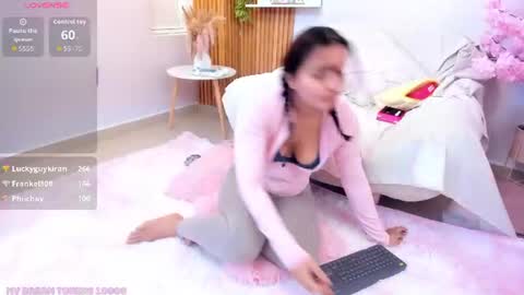sofia_new online show from 07-28-26, 04:39
