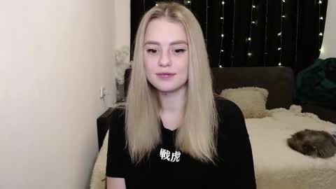 Snapshot of sofia_rosemary chatting on 12-11-24, 11:19 sofia_rosemary online show from 12-11-24, 11:19