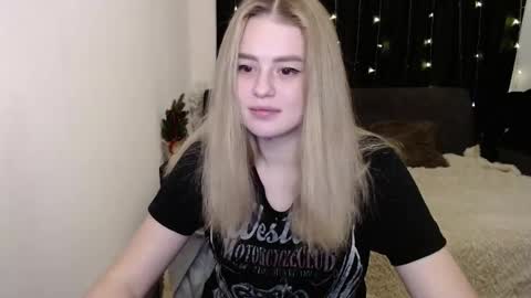 Snapshot of sofia_rosemary chatting on 12-24-24, 11:17 sofia_rosemary online show from 12-24-24, 11:17