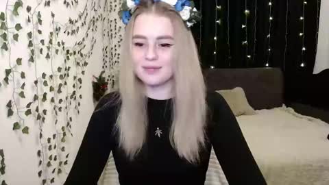 Snapshot of sofia_rosemary chatting on 01-18-25, 01:18 sofia_rosemary online show from 01-18-25, 01:18