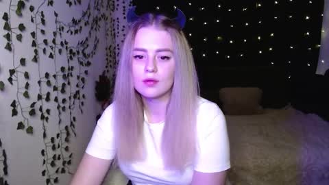 Snapshot of sofia_rosemary chatting on 02-07-25, 02:15 sofia_rosemary online show from 02-07-25, 02:15