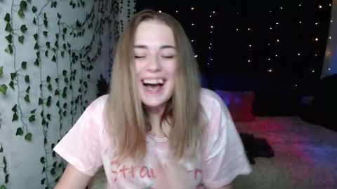 Snapshot of sofia_rosemary chatting on 09-09-25, 05:56 sofia_rosemary online show from 09-09-25, 05:56