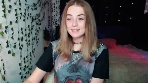 Snapshot of sofia_rosemary chatting on 09-11-25, 12:16 sofia_rosemary online show from 09-11-25, 12:16