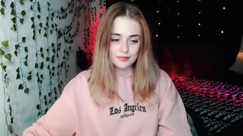 Snapshot of sofia_rosemary chatting on 10-12-25, 06:07 sofia_rosemary online show from 10-12-25, 06:07