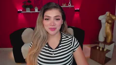 Snapshot of sofia_velvetx chatting on 06-12-26, 02:27 sofia_velvetx online show from 06-12-26, 02:27