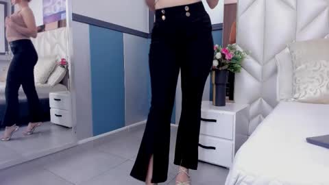 Sofia online show from 03-25-26, 04:46