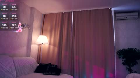 Snapshot of sofiabruno chatting on 03-07-25, 08:34 Hi My name is Sofia Welcome to my room Please thumbs up - its important online show from 03-07-25, 08:34