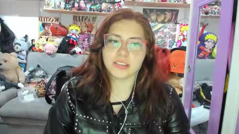 Snapshot of sofiacammy chatting on 10-16-25, 12:00 Sofia online show from 10-16-25, 12:00