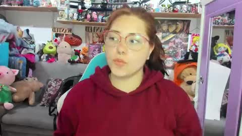 Snapshot of sofiacammy chatting on 10-20-25, 08:31 Sofia online show from 10-20-25, 08:31
