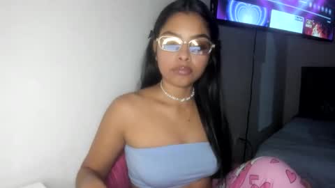 Snapshot of sofiacandy17 chatting on 10-25-25, 04:20 Danna Sofia online show from 10-25-25, 04:20