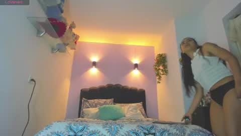 Snapshot of sofiaclaus_19 chatting on 06-22-26, 11:07 Sofia online show from 06-22-26, 11:07
