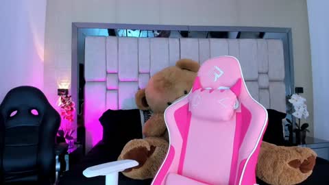 Sofia  online show from 12-27-24, 11:50