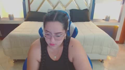 SOFIA online show from 11-24-25, 01:33