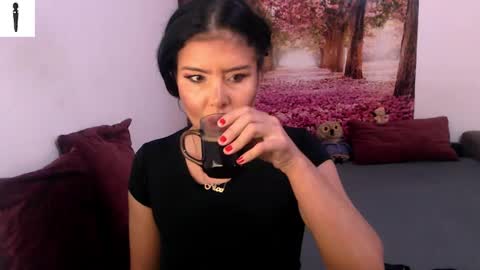 Snapshot of sofialiub chatting on 12-03-24, 10:28 sofialiub online show from 12-03-24, 10:28