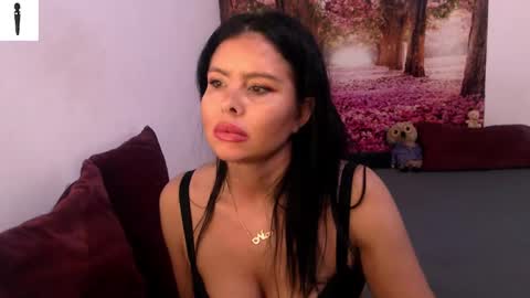 Snapshot of sofialiub chatting on 12-10-24, 02:50 sofialiub online show from 12-10-24, 02:50