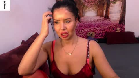 Snapshot of sofialiub chatting on 12-17-24, 06:31 sofialiub online show from 12-17-24, 06:31