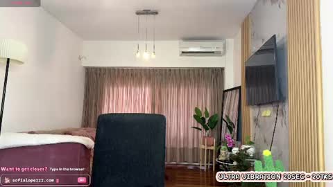 Snapshot of sofialopezzzz chatting on 06-21-26, 04:20 sofialopezzzz online show from 06-21-26, 04:20
