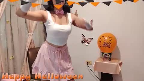 Sofi Bella online show from 10-29-25, 03:58