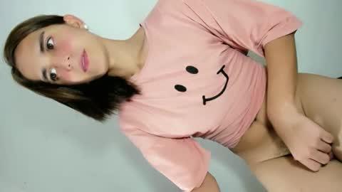 Snapshot of sofie_dolly chatting on 05-11-26, 05:10 Sofie online show from 05-11-26, 05:10