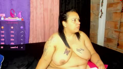 Snapshot of sofie_storm2 chatting on 09-10-25, 10:04 sofie_storm2 online show from 09-10-25, 10:04