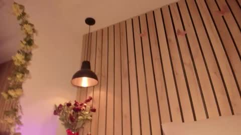 Sofie online show from 10-11-25, 02:48