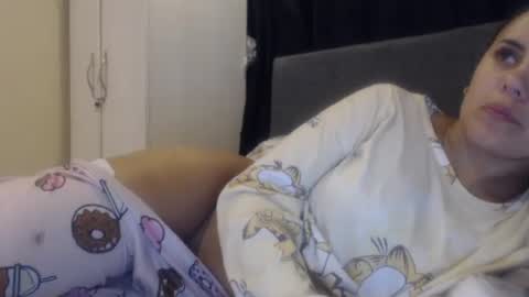 Snapshot of sofigarcia17 chatting on 05-04-26, 03:35 sofi online show from 05-04-26, 03:35