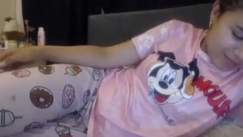 Snapshot of sofigarcia17 chatting on 06-03-26, 03:20 sofi online show from 06-03-26, 03:20