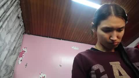 sofii_cute01 online show from 02-25-25, 11:30