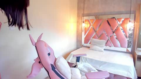 Snapshot of sofii_miller_ chatting on 12-20-24, 07:07 online show from 12-20-24, 07:07