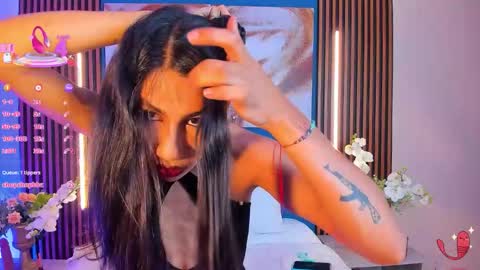 Snapshot of sofiia_grey_ chatting on 09-16-25, 02:18 Sofi online show from 09-16-25, 02:18