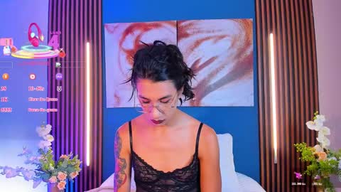 Snapshot of sofiia_grey_ chatting on 09-21-25, 02:08 Sofi online show from 09-21-25, 02:08