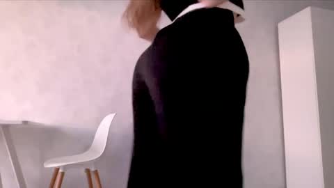 Snapshot of sofinovvak chatting on 05-15-26, 03:08 Sofi online show from 05-15-26, 03:08