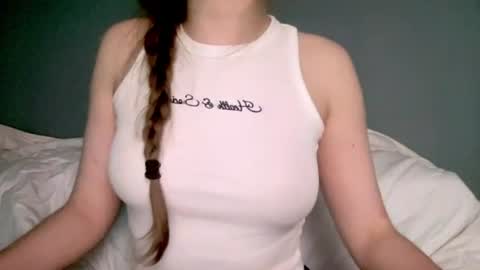 Snapshot of sofinovvak chatting on 06-26-26, 03:27 Sofi online show from 06-26-26, 03:27